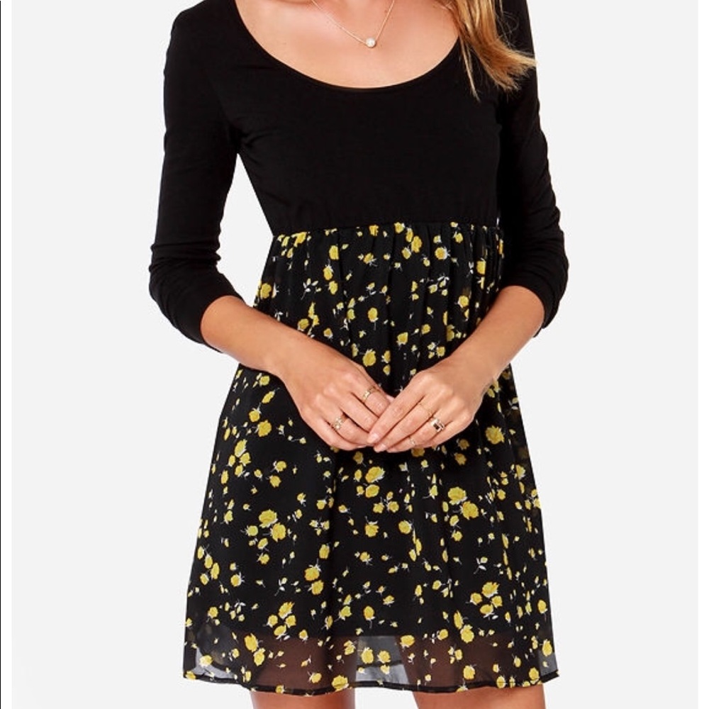 Volcom Black and Yellow Dress
